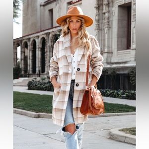 VICI Pocketed Plaid Coat